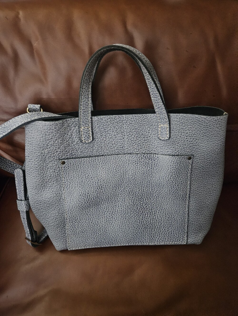 Portland Leather Goods Medium Crossbody Tote Fog Blue Gray Leather Bag - Picture 2 of 9